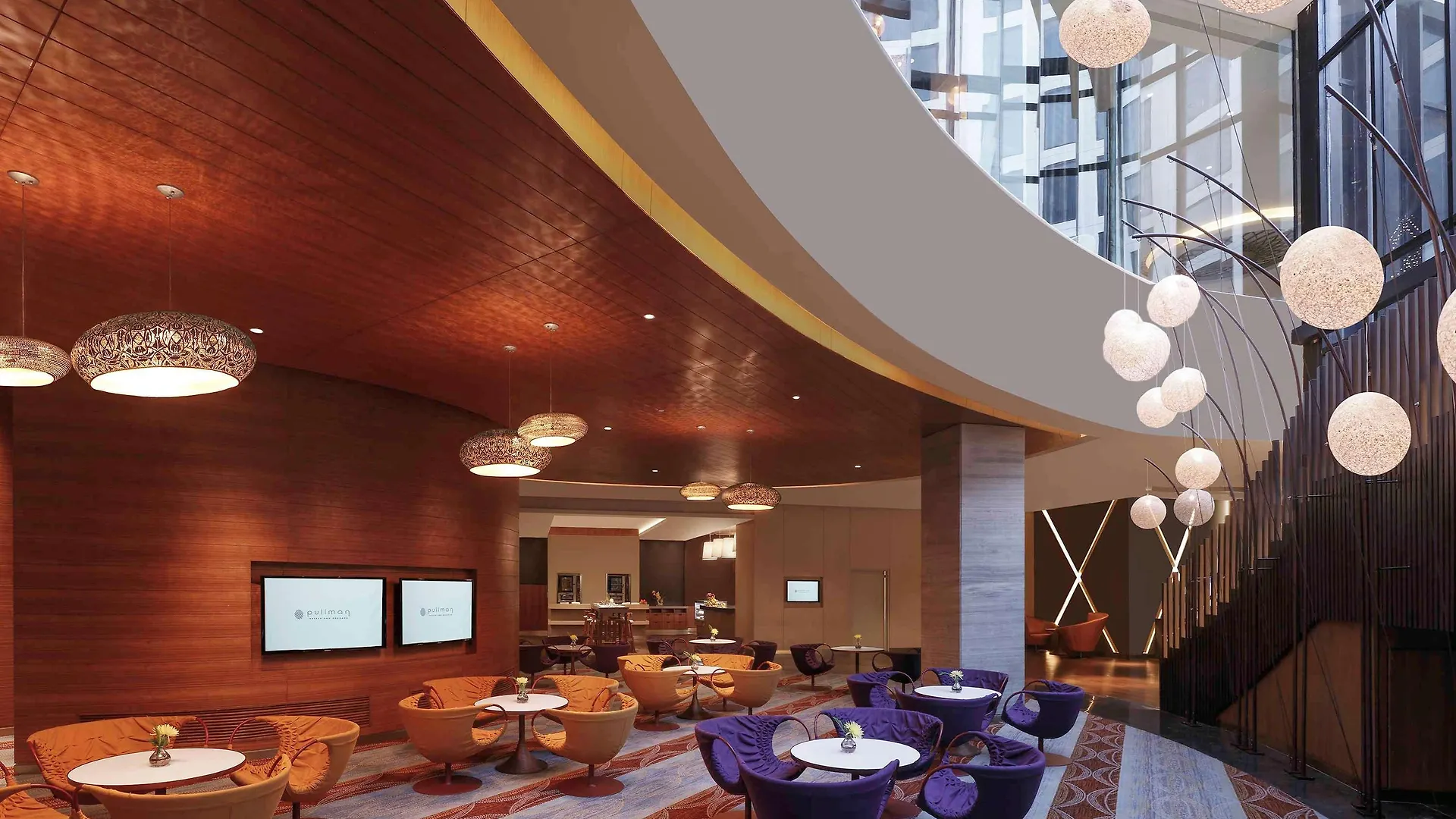 ***** Hotel Pullman New Delhi Aerocity India