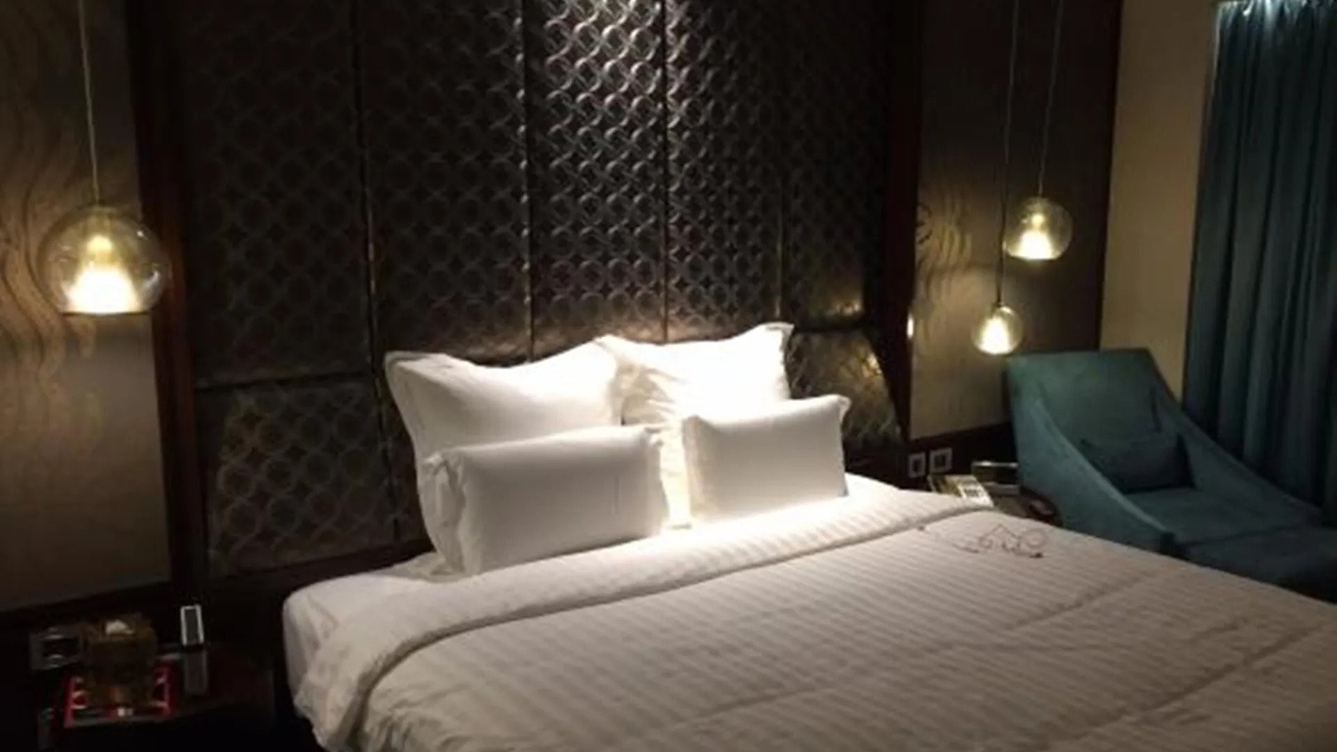 Pullman New Delhi Aerocity 5*,  India