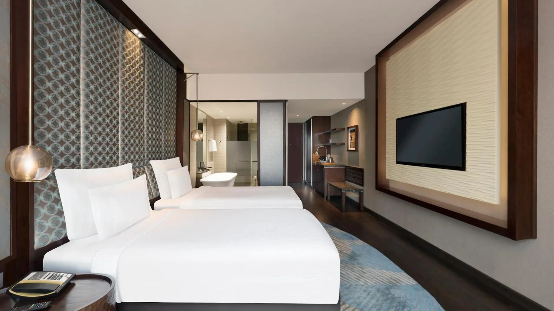 ***** Hotel Pullman New Delhi Aerocity India