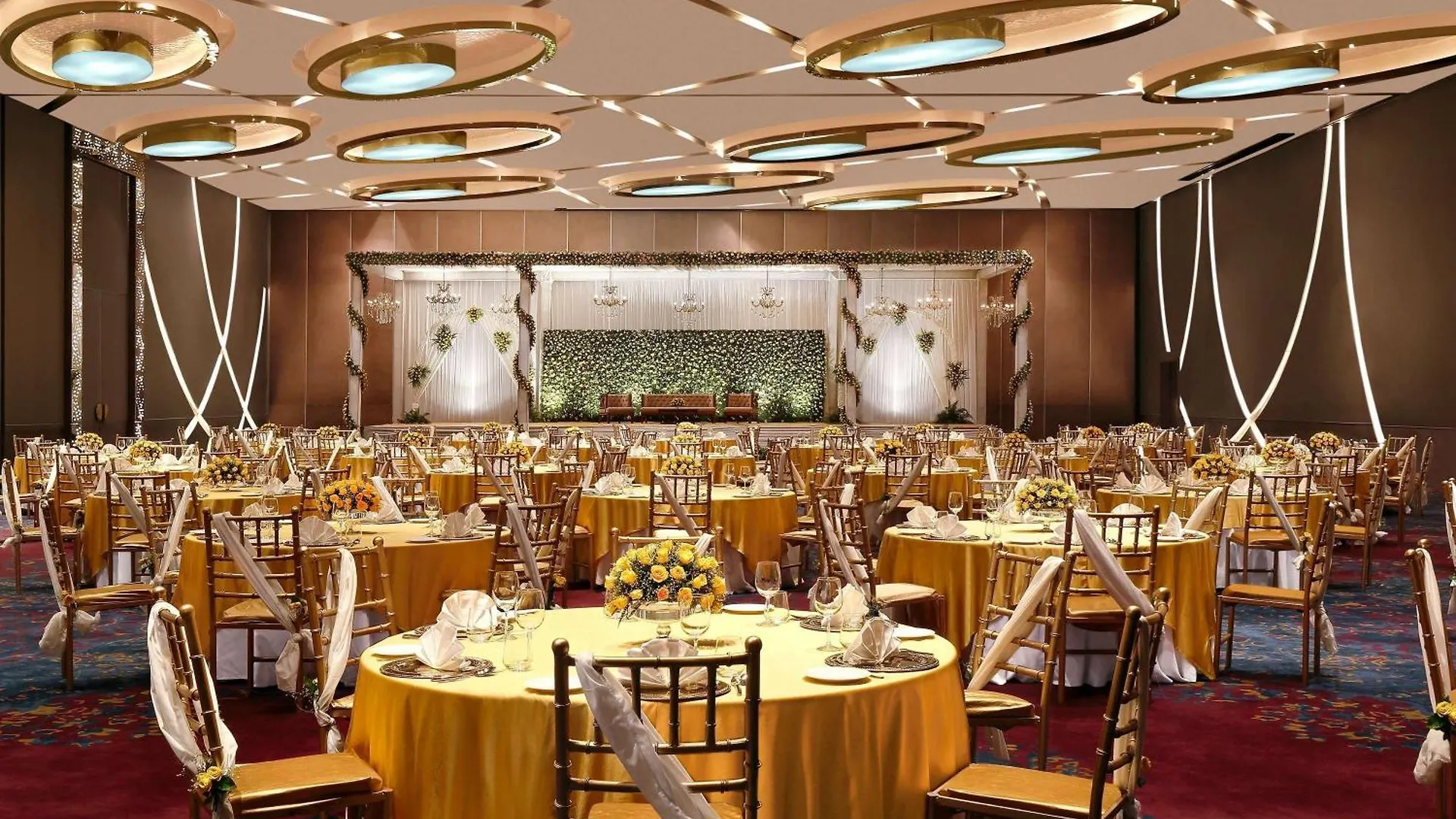 Hotel Pullman New Delhi Aerocity